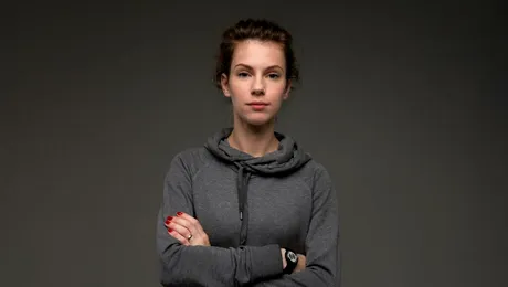 La ce material merită să fii atentă atunci când cumperi treninguri de damă?