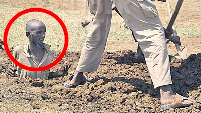 Somalezul Mohamed Abukar Ibrahim a fost ingropat in pamant si omorat cu pietre