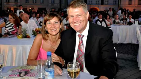 Cum arăta Carmen Iohannis, Prima Doamnă a României, în tinereţe! – FOTO