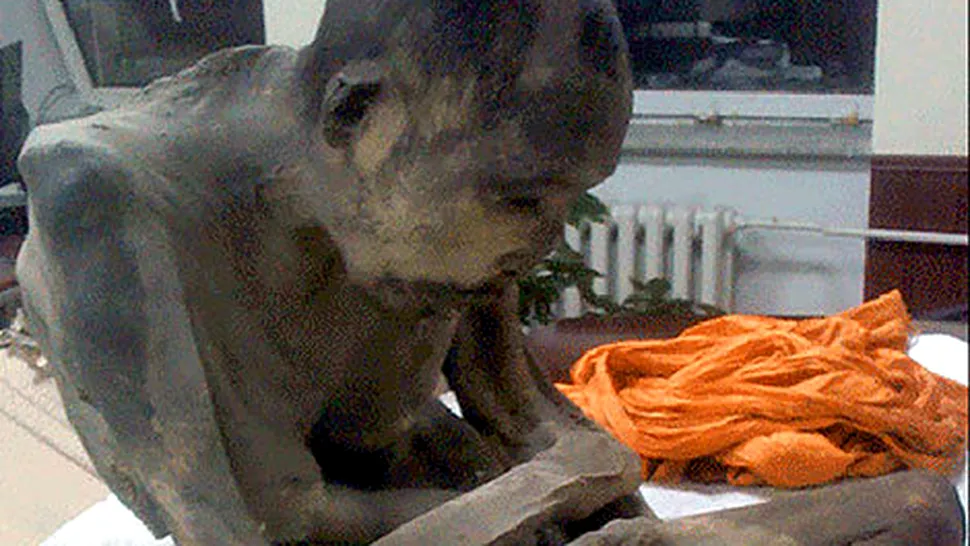 Călugărul mumificat care nu este mort, ci într-o stare profundă de meditație