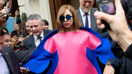 Lady Gaga este însărcinată?! Kelly Osbourne spune că DA