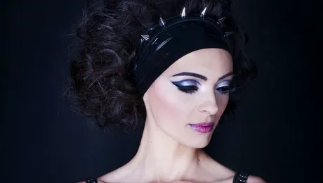 Cosmina Păsărin: “Iubitul meu va fi luat prin surprindere!”