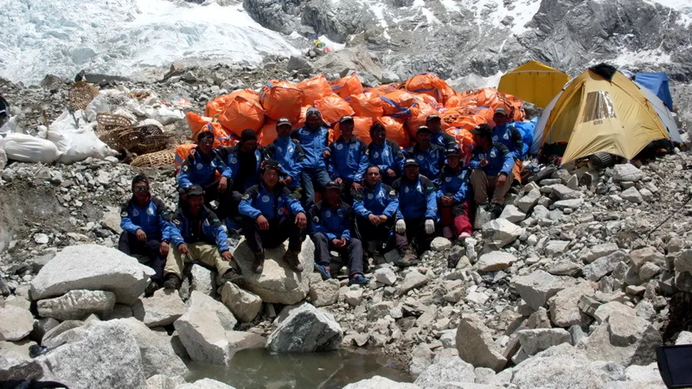 Noi reguli pentru alpiniștii care vor să escaladeze Everestul