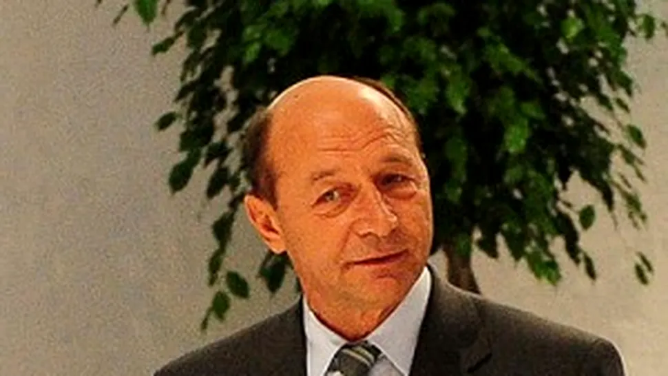 Traian Basescu, Tariceanu, Ion Iliescu si alti lideri politici au votat