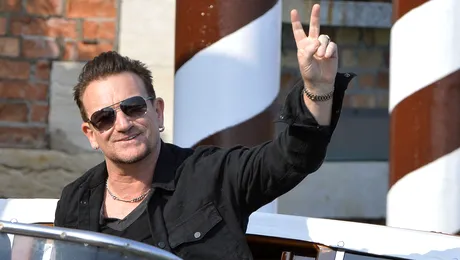 A ajuns la Terapie Intensivă! După accidentul de bicicletă, Bono s-a ales cu 18 şuruburi metalice!