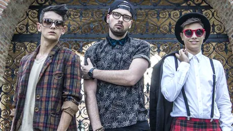 „Băieţii” au lansat videoclipul piesei “Dragoste în lanţuri”