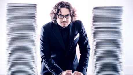 Chef Florin Dumitrescu a lansat sandwich-urile care îi poartă numele