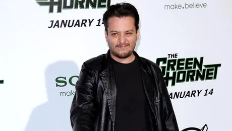 Edward Furlong, puștiul din „Terminator 2”, arestat în timp ce își agresa iubita