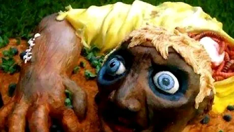 Desertul horror de după Halloween (Poze)