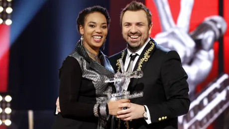 Julie Mayaya e “Vocea României” în 2012