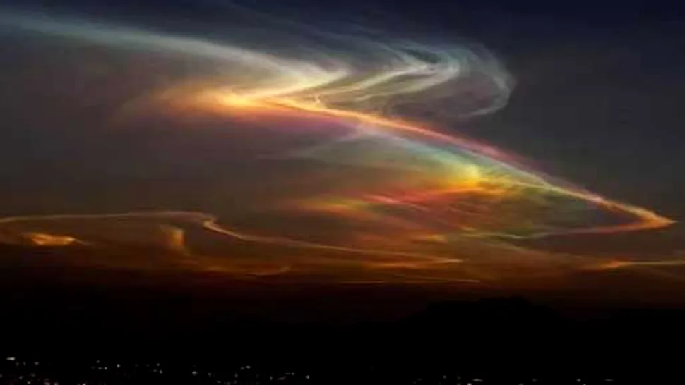 Imagini spectaculoase surprinse pe cer! (poze)