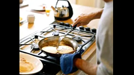 El vrea sa fie casnic, ea vrea putere