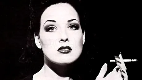 Dita Von Teese, pictorial incendiar in Playboy (Galerie Foto)