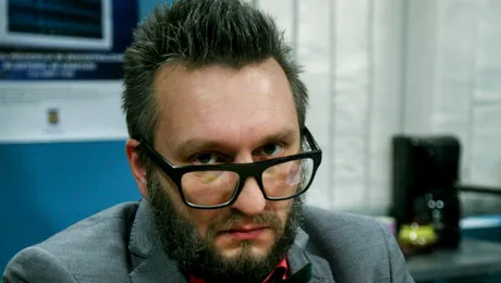 Dragoş Muşat – Cu umorul distrăm poporul!