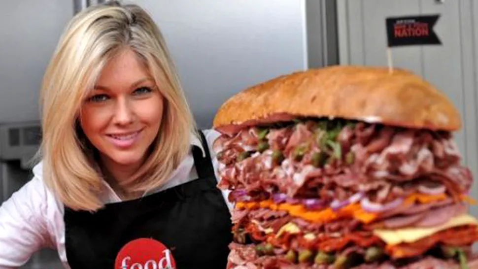 Cel mai cărnos sandwich cântărește peste 12 kilograme