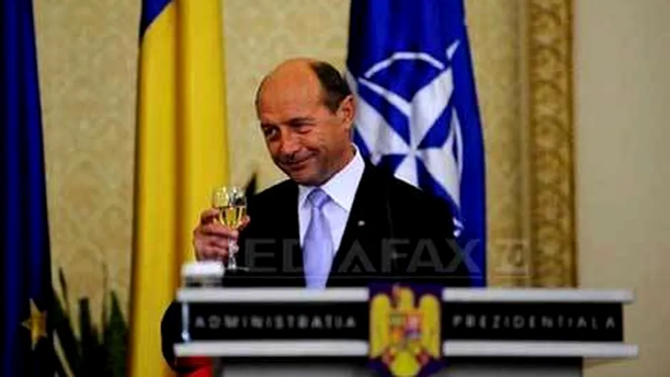 Presedintele Traian Basescu implineste, astazi, 60 de ani