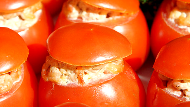 rosii umplute cu salata boeuf