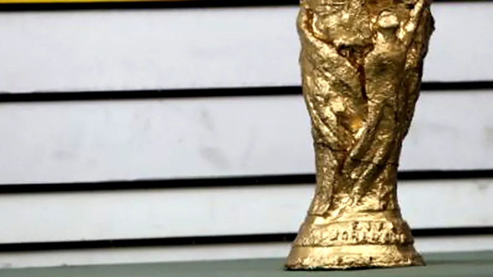Trofeu al Cupei Mondiale realizat din cocaina, confiscat in Columbia