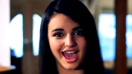 Rebecca Black, interpreta celei mai proaste melodii din lume, amenintata cu moartea (Video)