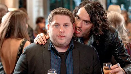 Adu-l urgent pe scenă!