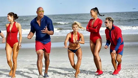 Pamela Anderson se întoarce în „Baywatch” după 30 de ani! Imagini inedite
