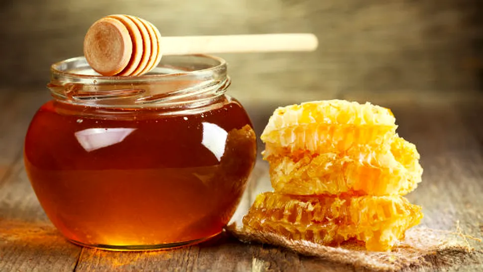
Cum să faci testul mierii de albine! Naturală sau contrafăcută?
