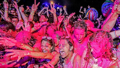 În România: Life in Color, cea mai mare petrecere cu vopsea din lume