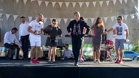 Un nou sezon al emisiunii „Poftiţi pe la noi: Poftiţi prin ţară!”, cu Nea Mărin, din 6 decembrie