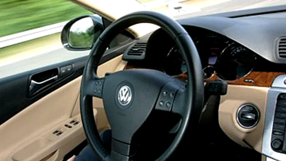 Volkswagen lucreaza la un autopilot capabil sa ruleze singur la 130 km/h