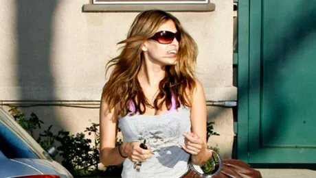 Cum se îmbracă vedetele când fac sport