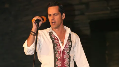 Ştefan Bănică cântă pentru Violeta