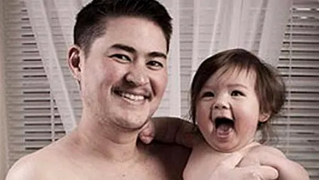 Thomas Beatie, barbatul-mamica a mai nascut un baiat