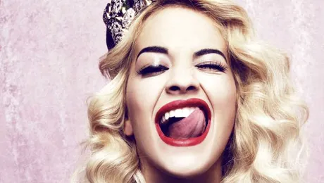 Rita Ora, pe patul de spital: „A fost destul de greu!” – FOTO