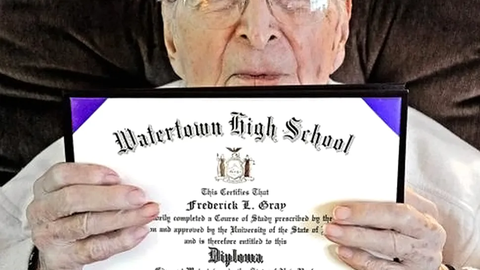 Bărbatul care a absolvit liceul la 97 de ani