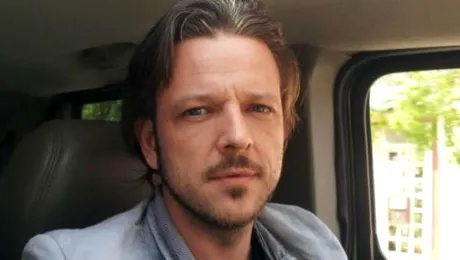 Soţul unei prezentatoare TV de la noi, bătut cu bâte de baseball! Bărbatul e în comă