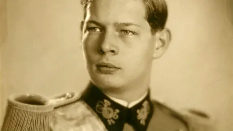 Documentarul eveniment Războiul Regelui, de Ziua Regalităţii