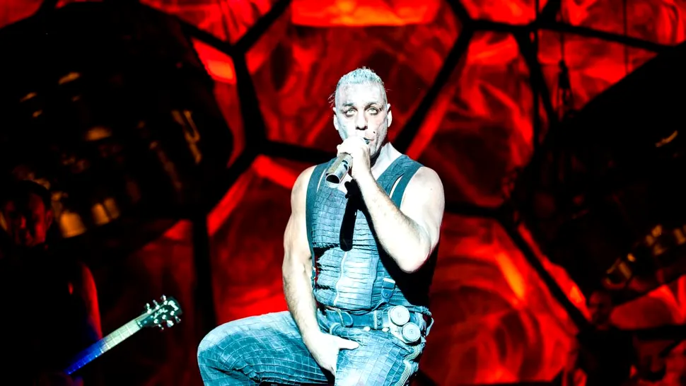 Liderul trupei Rammstein, Till Lindemann, și-a lansat un magazin erotic