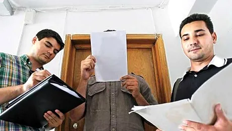 Anul trecut, bancile au dat afara din case peste 2.500 de romani