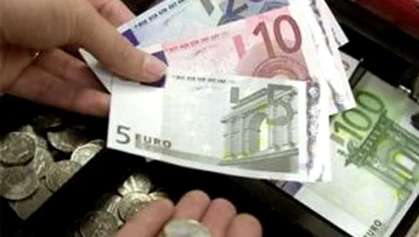 Salariul minim la privat va fi 700 de lei in 2011