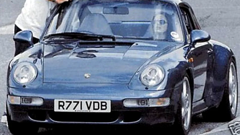 David Beckham si-a scos la licitatie Porsche-ul 911 Carrera S
