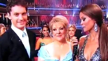 A dat vanturi, in direct, la „Dansez” din America (Video)