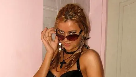 Daniela Crudu, o stripteuza de nota 10!