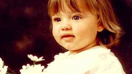 O recunoşti? Copila adorabilă ce a devenit o femeie de succes