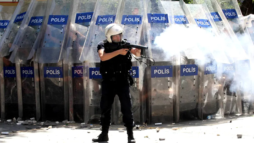 Fotografia zilei: Turcia, cod roșu de violențe