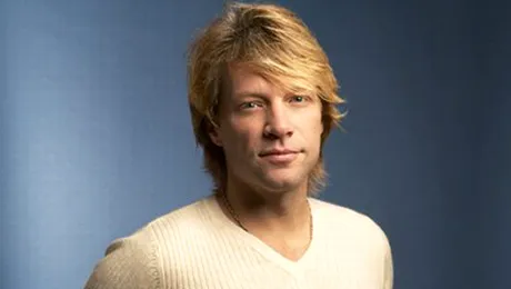 Jon Bon Jovi s-a accidentat pe scena, in timpul unui concert (Video)