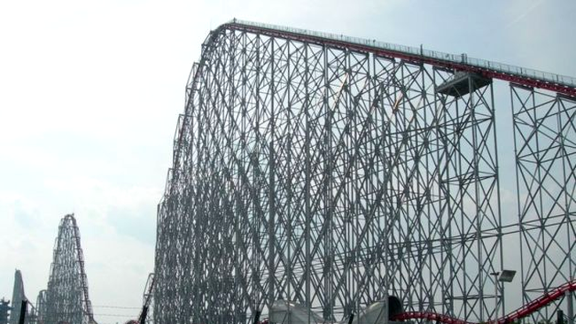 Dragonul de otel 2000