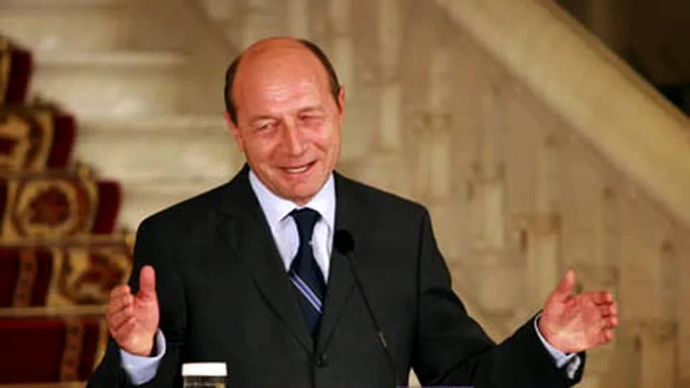 Independenta candidaturii lui Basescu naste opinii diferite