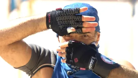 Ce semnificaţie are semnul secret pe care îl face Silviu Geandră în ”Ultimul Trib”