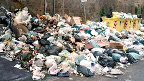 UE ar putea amenda Italia, din cauza crizei deseurilor
