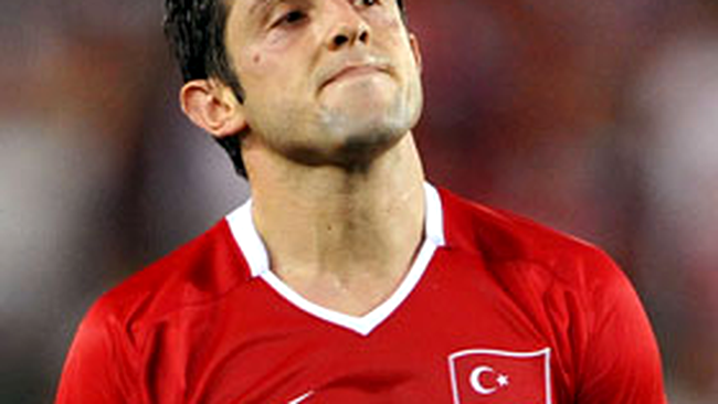 Turcia va infrunta Germania cu doar 12 jucatori de camp